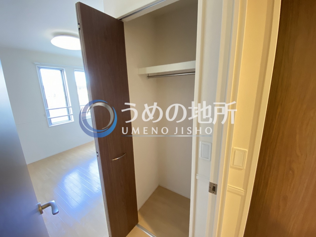 収納　洋室収納