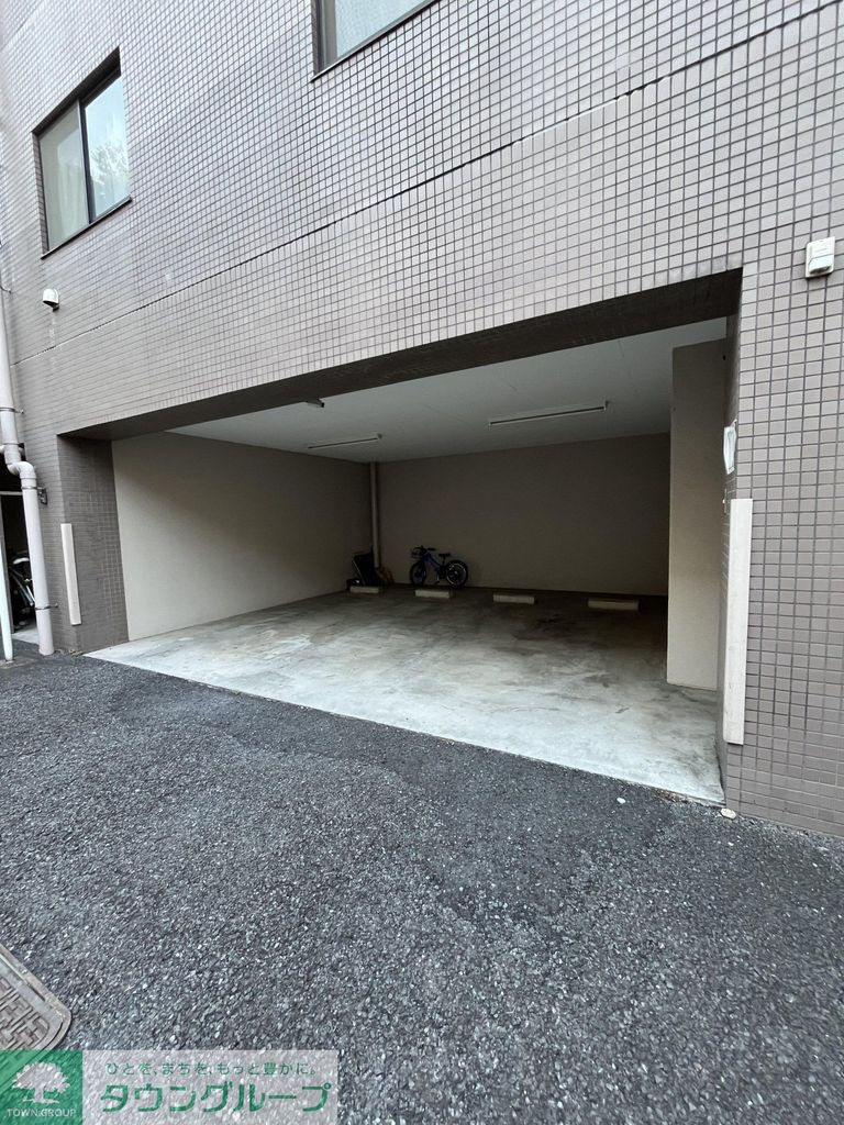 駐車場　バルコニー