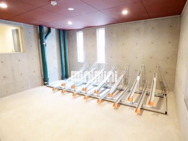 その他共有部分　屋根付きの駐輪場