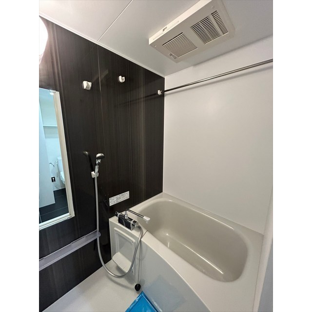 バス・シャワールーム　ゆったり過ごせるお風呂です