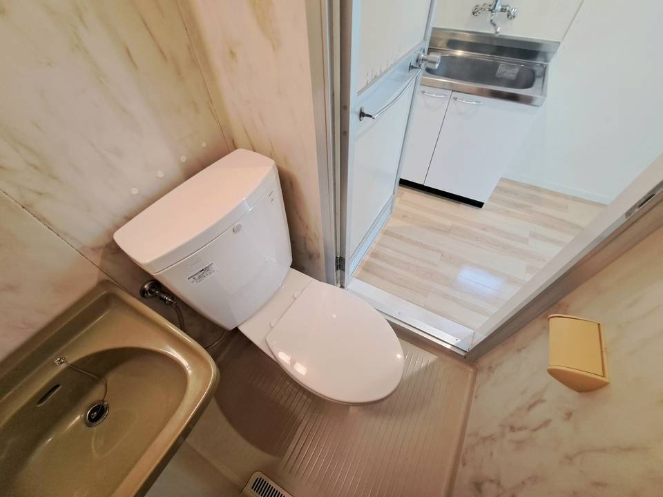 トイレ　トイレ