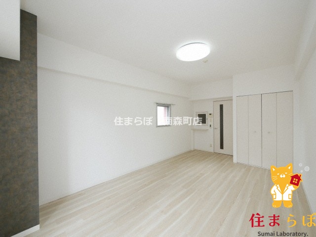 居室・リビング　「“合う暮らし”を、LINEで一緒に描こう。」