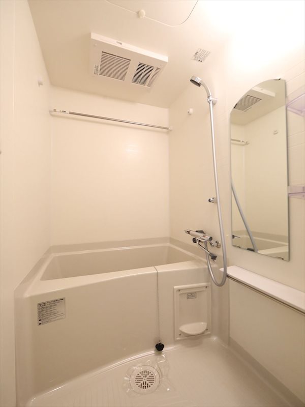 バス・シャワールーム　バスルーム　浴室暖房乾燥機付き