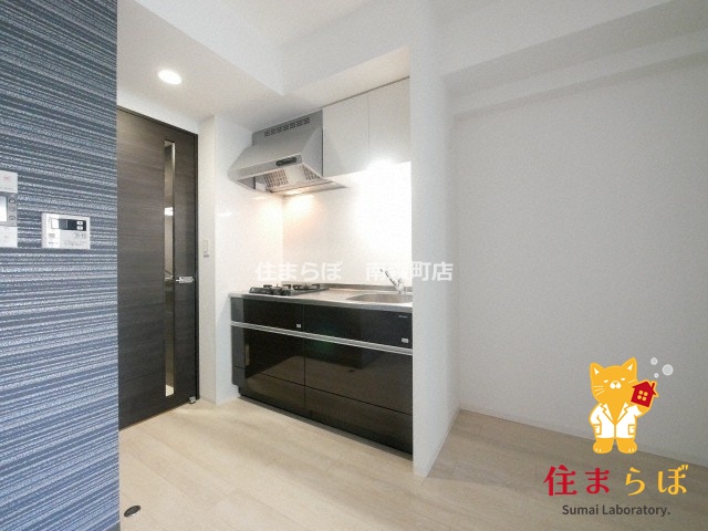 キッチン　「ただの部屋探しじゃない。“あなたの暮らし”探しです。」