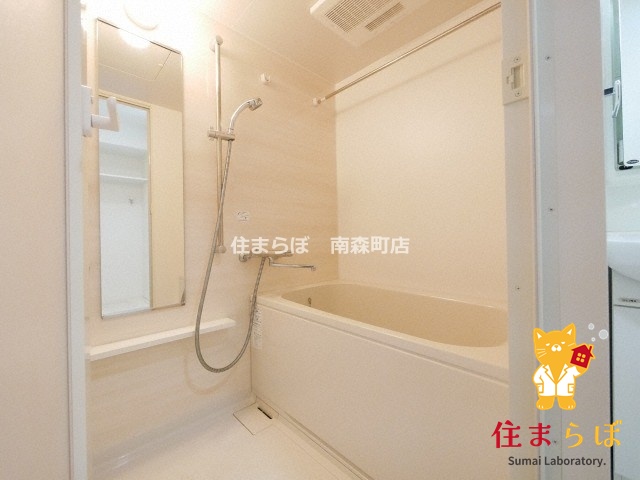 バス・シャワールーム　「見た目じゃなく、心に“しっくりくる”を大切に。」