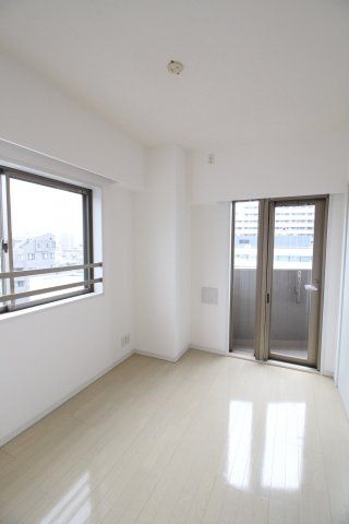 居室・リビング　ラグジュアリーアパートメント文京千石＃０１　文京区白山5