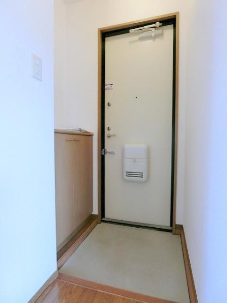 玄関　写真は別のお部屋のイメージです。現状優先。