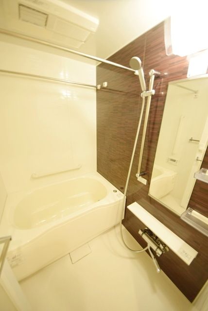バス・シャワールーム　★★ゆったりバスルーム★★