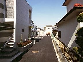 エントランス　※写真と現状が異なる場合は現状を優先