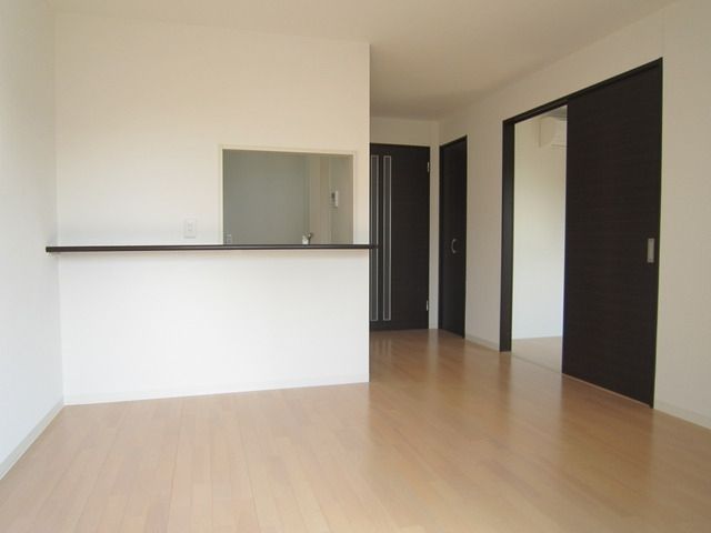 居室・リビング　エアコン完備のＬＤＫです