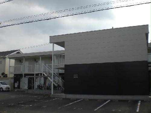 玄関　備品や設備仕様は号室により異なります。現地をご確認下さい。