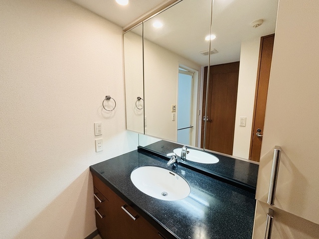 洗面設備　※前回募集時の写真です