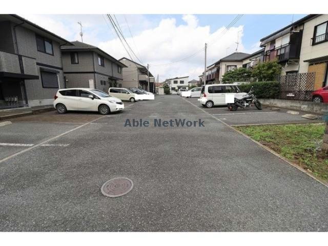 駐車場　駐車場