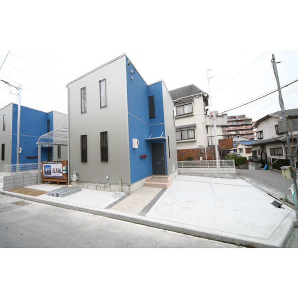 建物外観　※新築時の写真です、外壁塗装工事あり