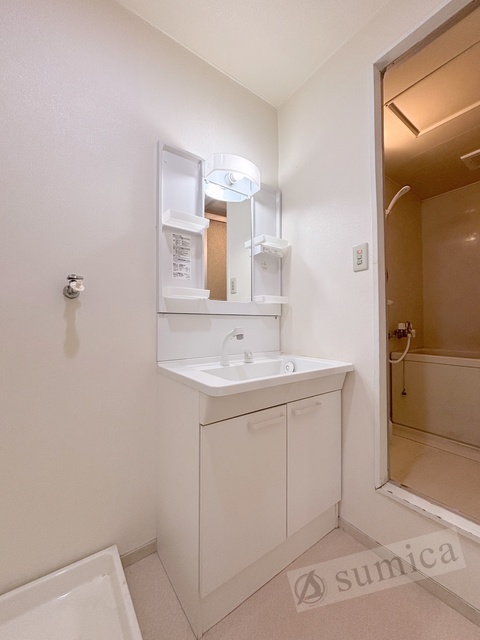 洗面設備　洗面脱衣所付き！独立洗面台が便利です♪♪