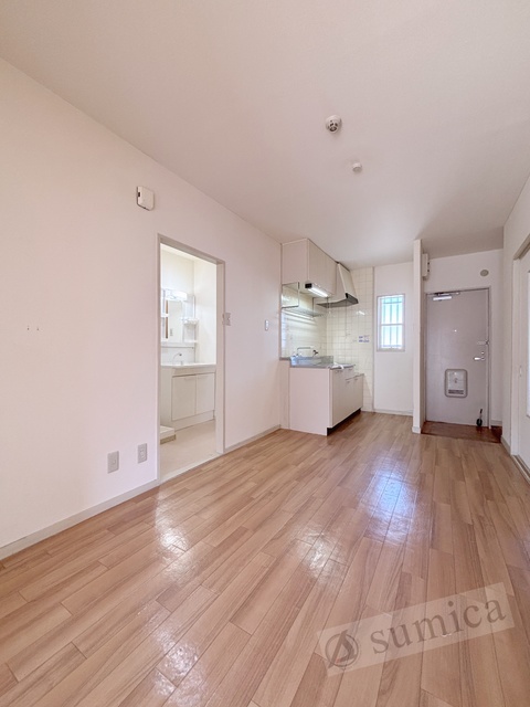 居室・リビング　扉を開ければこの解放感＾０＾さぁどう使いましょうか。。。