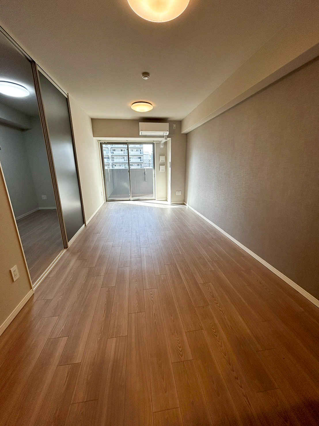 居室・リビング　現状優先