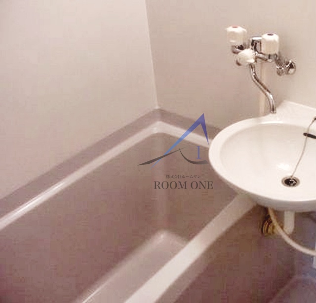 バス・シャワールーム　お風呂です。