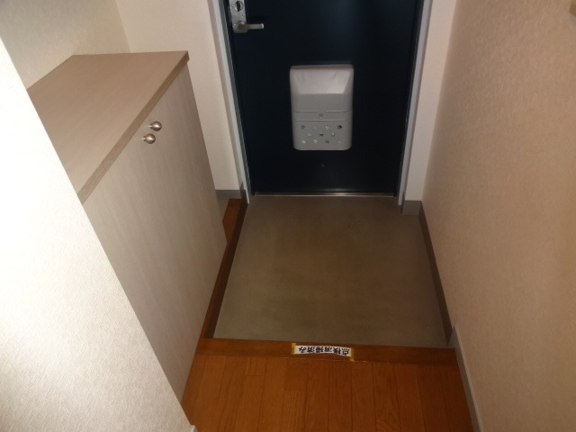 玄関　別部屋参照