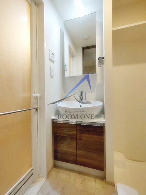 洗面設備　独立洗面台です。