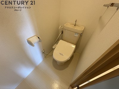 トイレ　コンパクトで使いやすいトイレです♪
