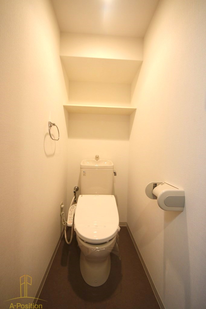 トイレ　エル・セレーノ九条
