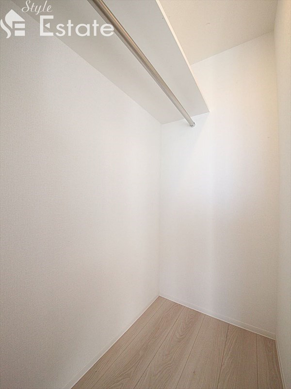 収納　ウォークインクローゼット