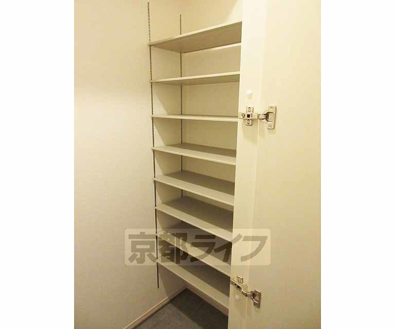 収納　大容量のシューズボックス・