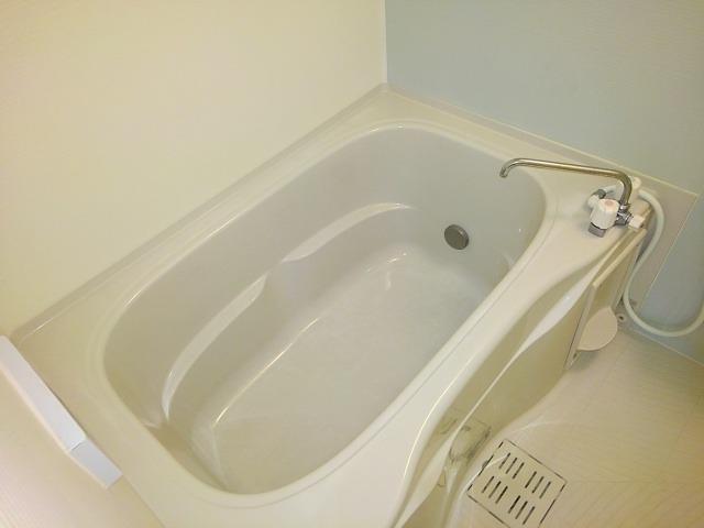 バス・シャワールーム　追い焚き付の浴室