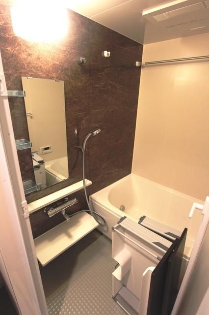 バス・シャワールーム　★ゆったりバスタブ★