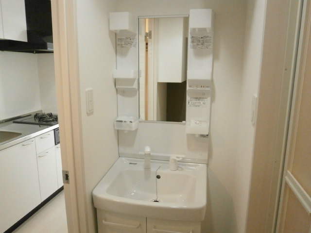 洗面設備　同型タイプ