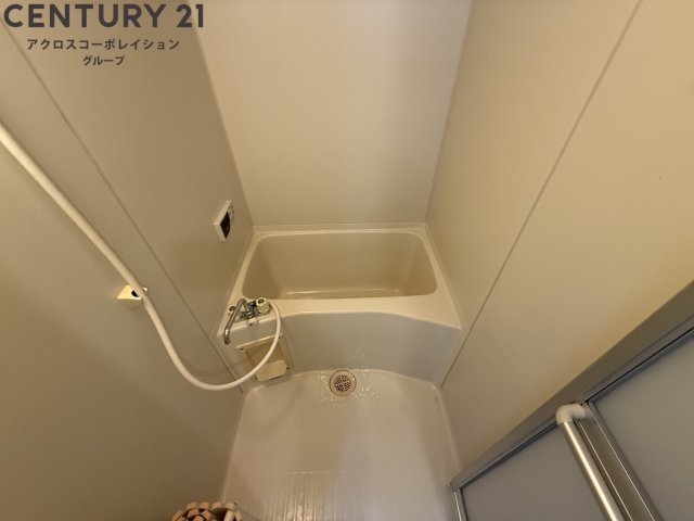 バス・シャワールーム　シンプルで機能的なユニットバスです！