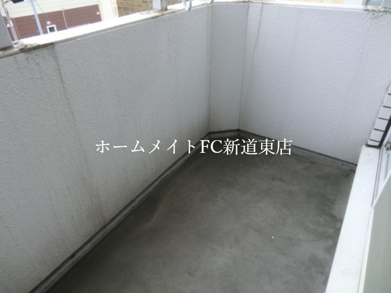 バルコニー　ベランダ