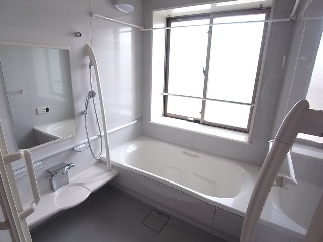 バス・シャワールーム　お風呂