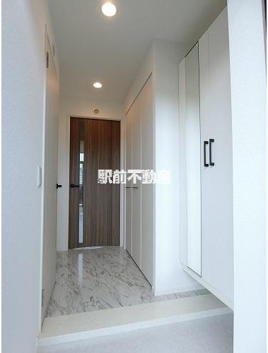 玄関　※間取り反転タイプ