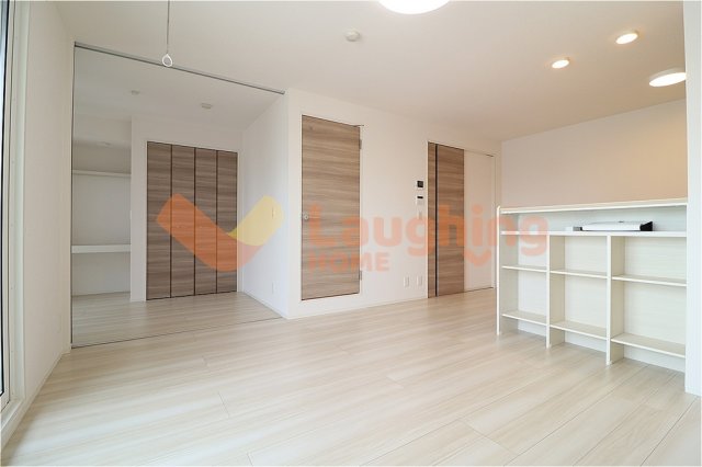 居室・リビング　こちらの居間で趣味の時間をお楽しみください