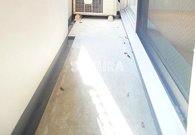 バルコニー　暖かな日差しのふりそそぐバルコニー♪