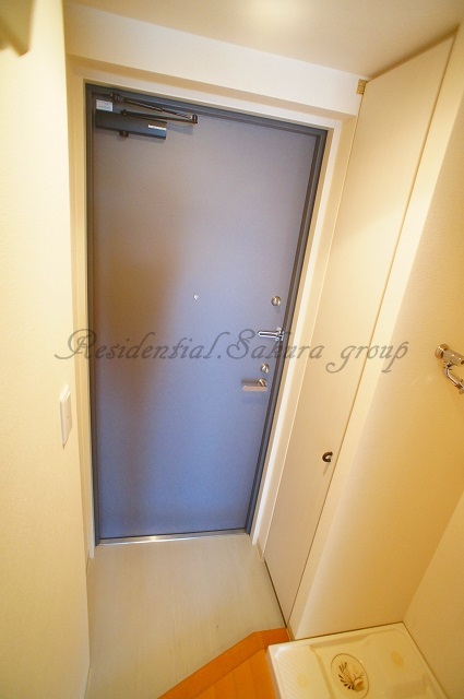 玄関　ゆとりある玄関スペース♪