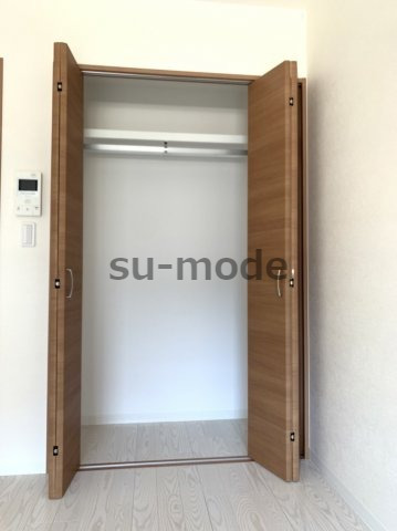 収納　写真は別部屋