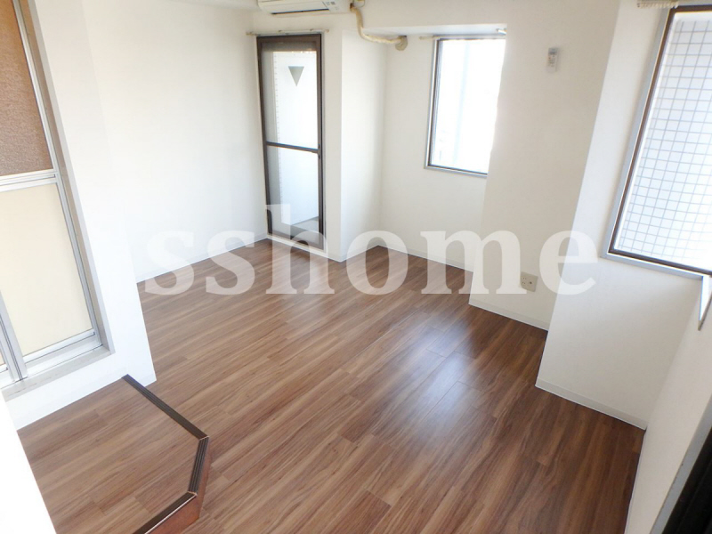 居室・リビング　2面採光