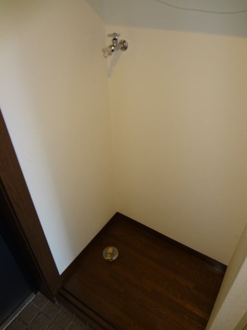 洗面設備　脱衣スペースもあります