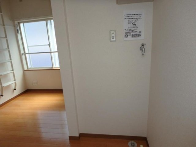 その他設備　室内洗濯機置き場付き