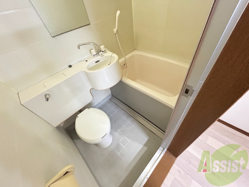 バス・シャワールーム