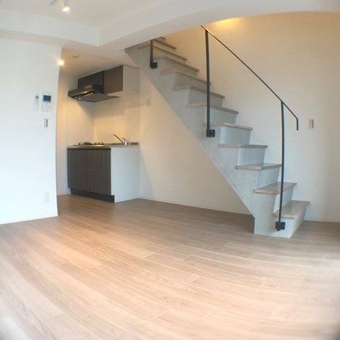 居室・リビング　エアコン付きで初期費用を抑えられます♪