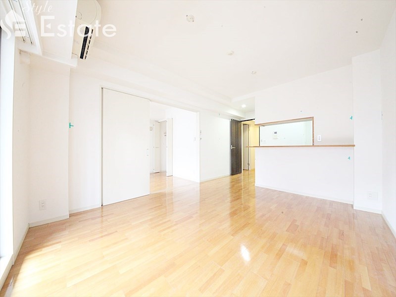 居室・リビング　内装