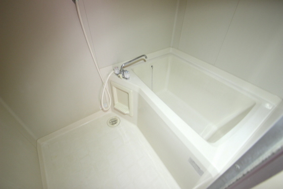 バス・シャワールーム　※別部屋の写真です