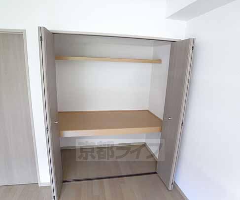 収納　奥行も幅もありたくさん収納できます