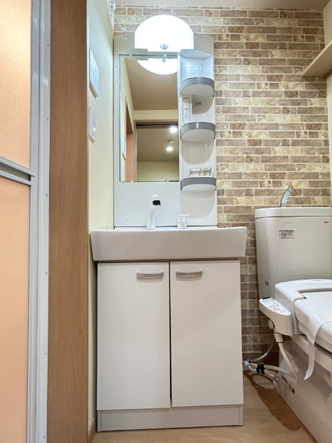 洗面設備　別部屋参考写真。