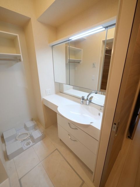 洗面設備　★朝の身支度もしやすい独立洗面台です★