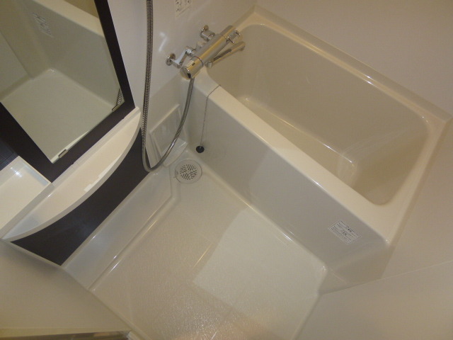バス・シャワールーム　同物件705号室撮影